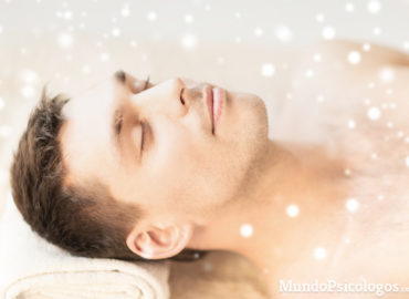 como-se-usa-la-hipnosis-para-dejar-de-fumar-0_ai1